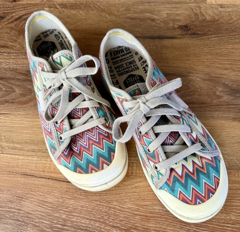 Keen Elsa Lite Women Sz 8.5 Chevron Plaza Taupe Low Shoes Sneakers Colorful, GUC